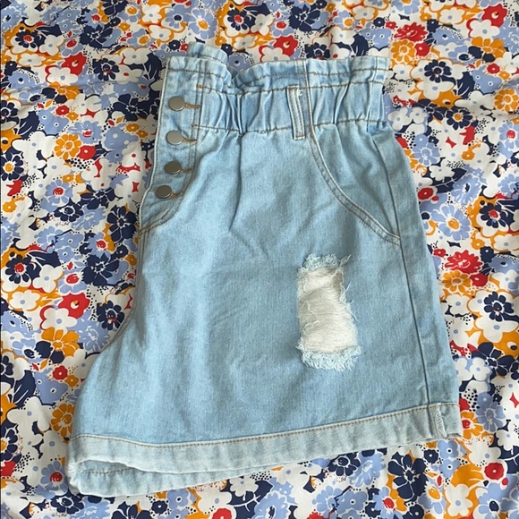 Paperbag Waist Ripped Denim Shorts - Picture 3 of 3